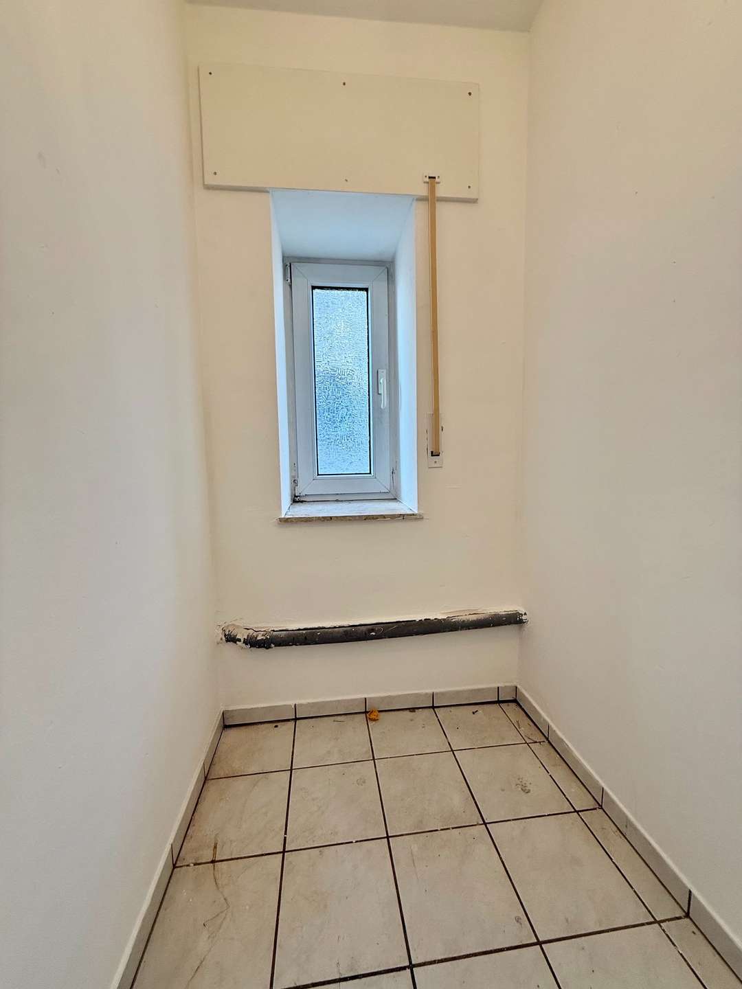 3 ZIMMER, TERRASSE, STELLPLATZ und sch&ouml;ner Grundriss